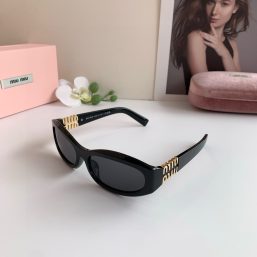2025 new fashion trend all-match Miu Miu sunglasses