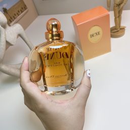 Dior perfume
