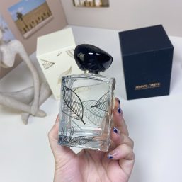 Armani perfume